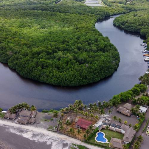 Parque Nacional Sipacate Naranjo